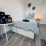 Flixi Iii Zentral & Komfortabel Ubytování v soukromí